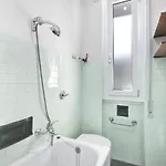 Sereno Apartman *